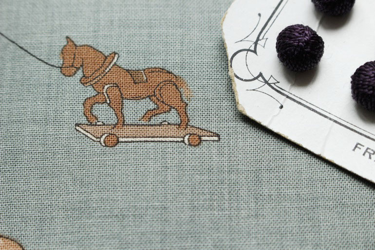 Ji FG Petite Odile ちいさな子